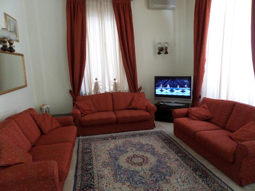 Hotel Delizia Genovese 몬테카티니테르메 외부 사진