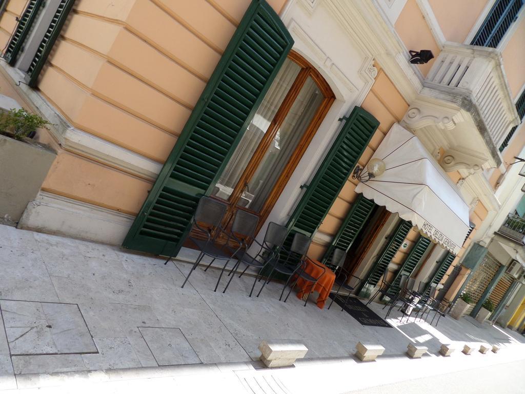 Hotel Delizia Genovese 몬테카티니테르메 외부 사진